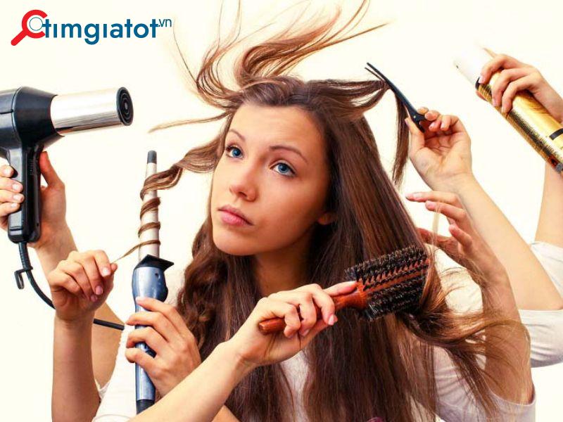Muốn bảo vệ màu nhuộm của tóc, nên tránh để tóc tiếp xúc với nhiệt độ cao.