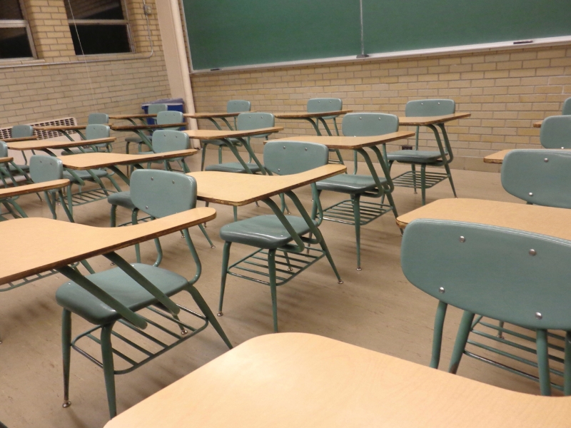 Kích thước bàn ghế học sinh
